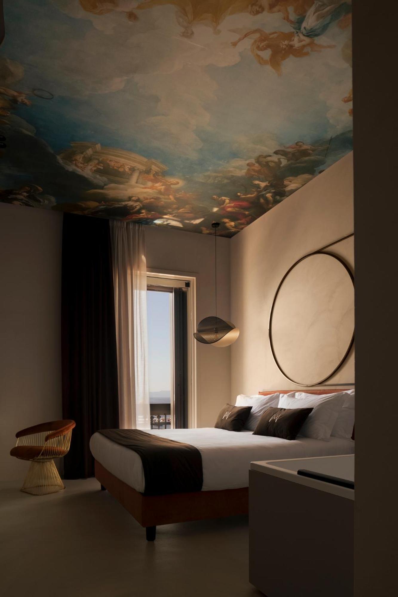 Demetra Luxury Suites نابولي المظهر الخارجي الصورة