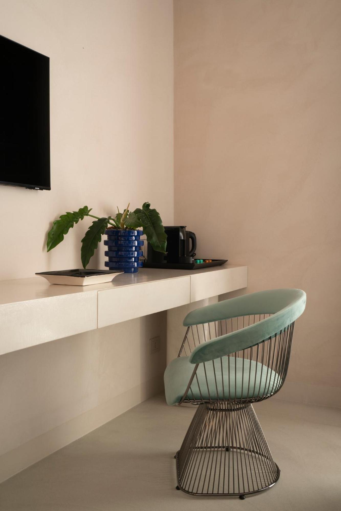 Demetra Luxury Suites نابولي المظهر الخارجي الصورة