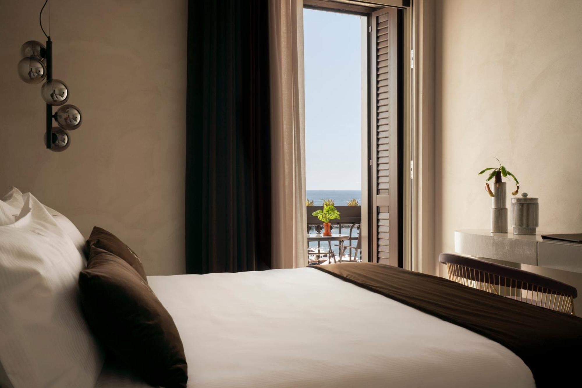 Demetra Luxury Suites نابولي المظهر الخارجي الصورة
